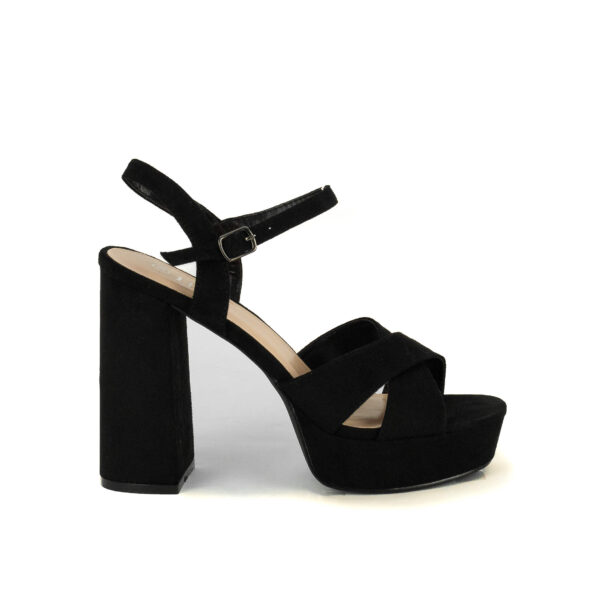 Sandalia negra plataforma 011