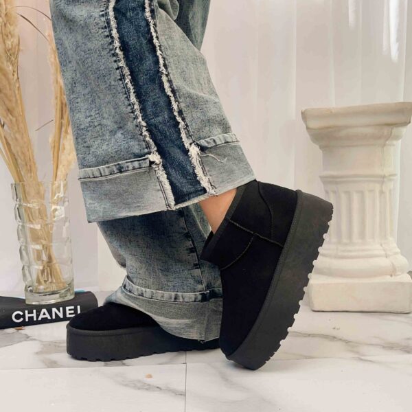 Pantubotas negras T01