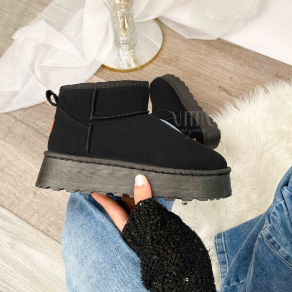 Pantubotas negras T01