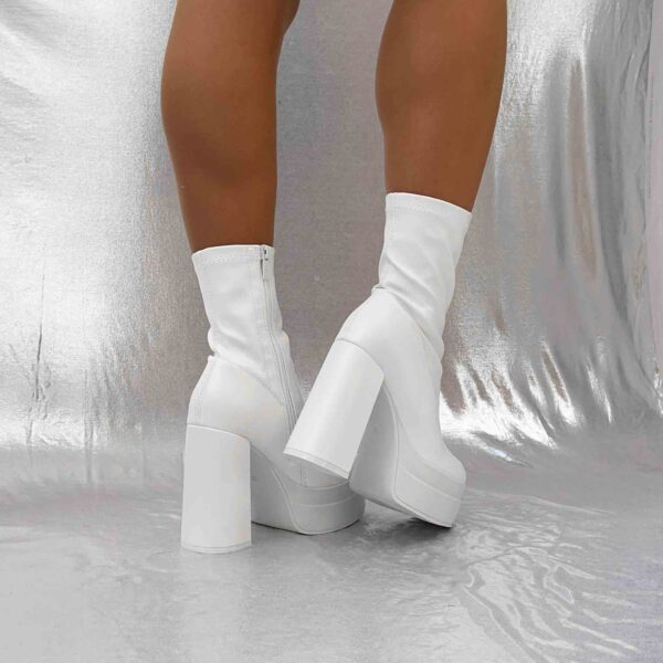 Botines blancos con taco y plataforma 18 - Imagen 3