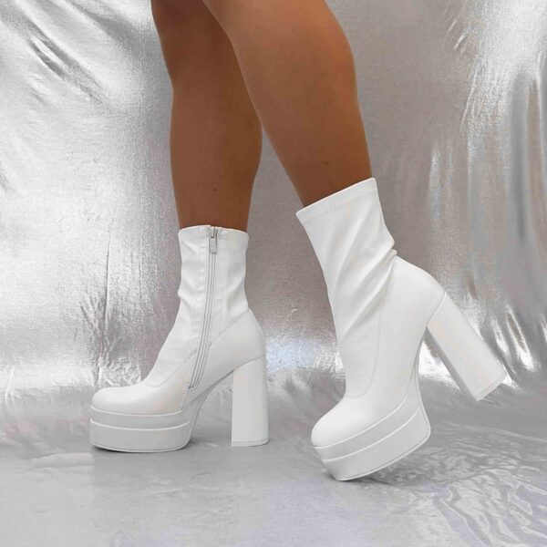 botines blancos con taco y plataforma 18