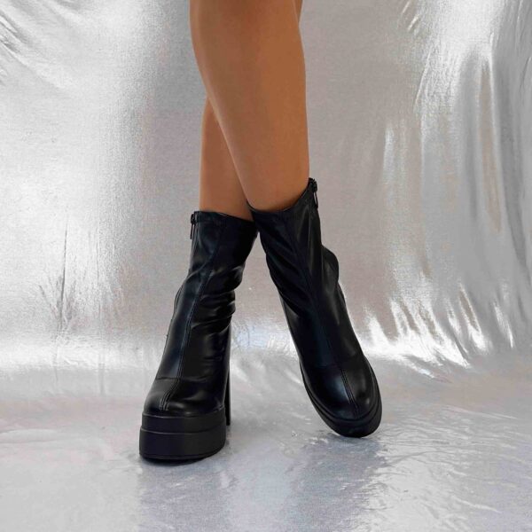 Botines negros con taco y plataforma 18 - Imagen 4