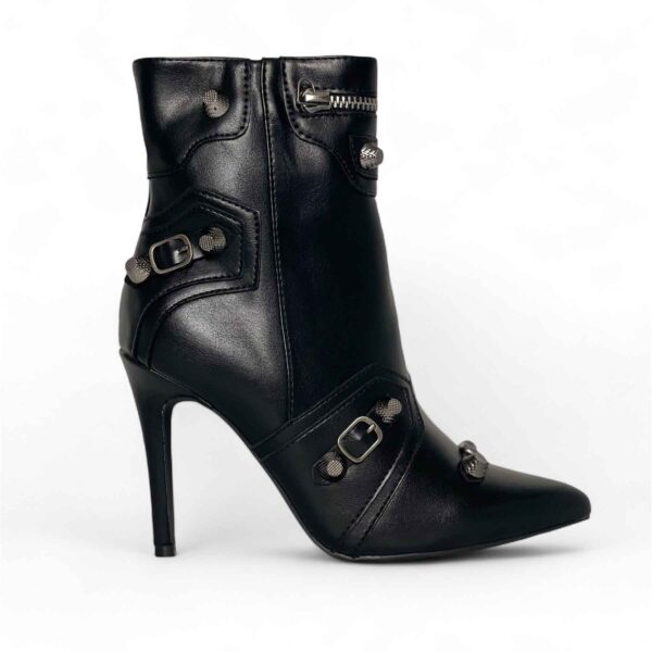 Botines negros taco aguja 201