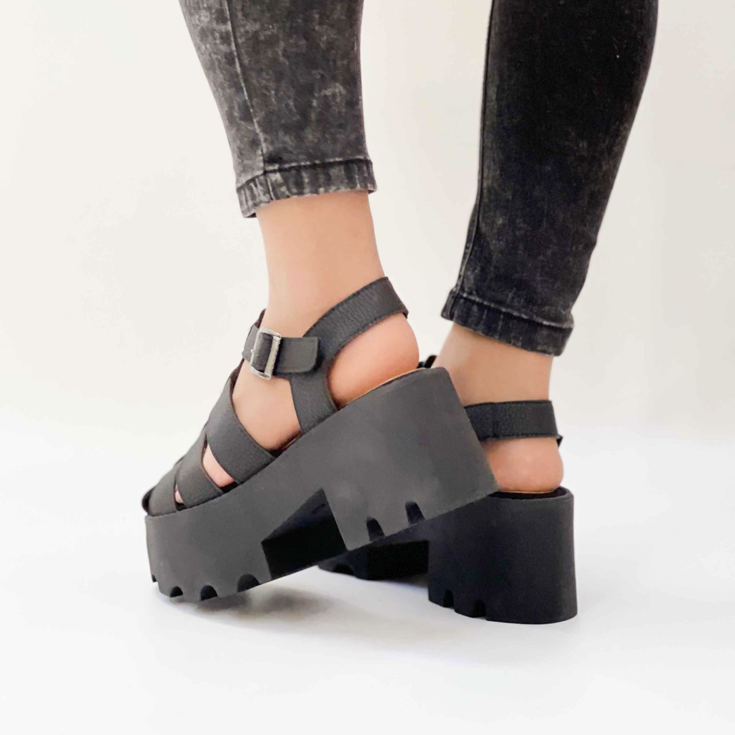 Sandalias blandas con plataforma 820 - Imagen 4