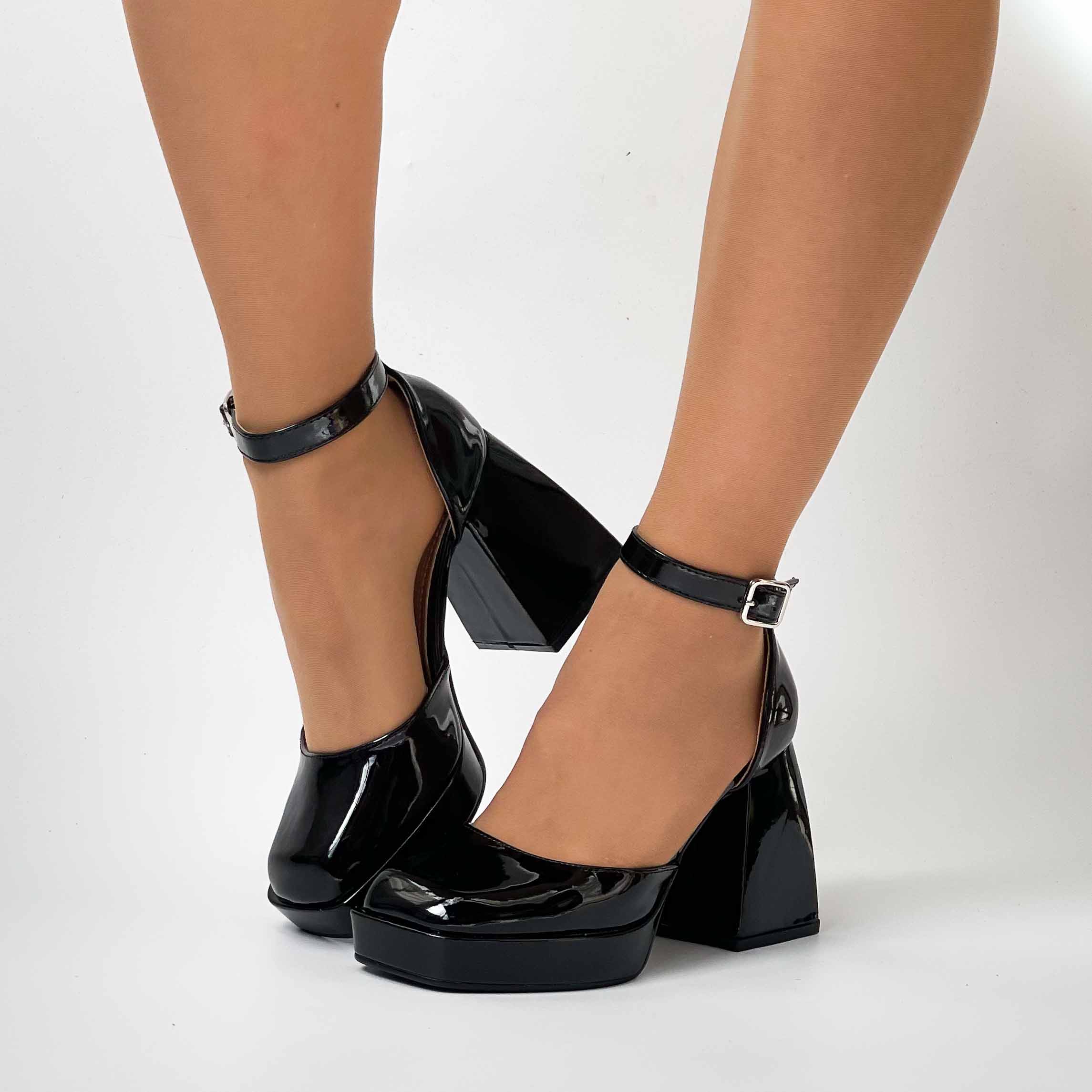 zapatos negros con taco ancho y plataforma para mujer 97