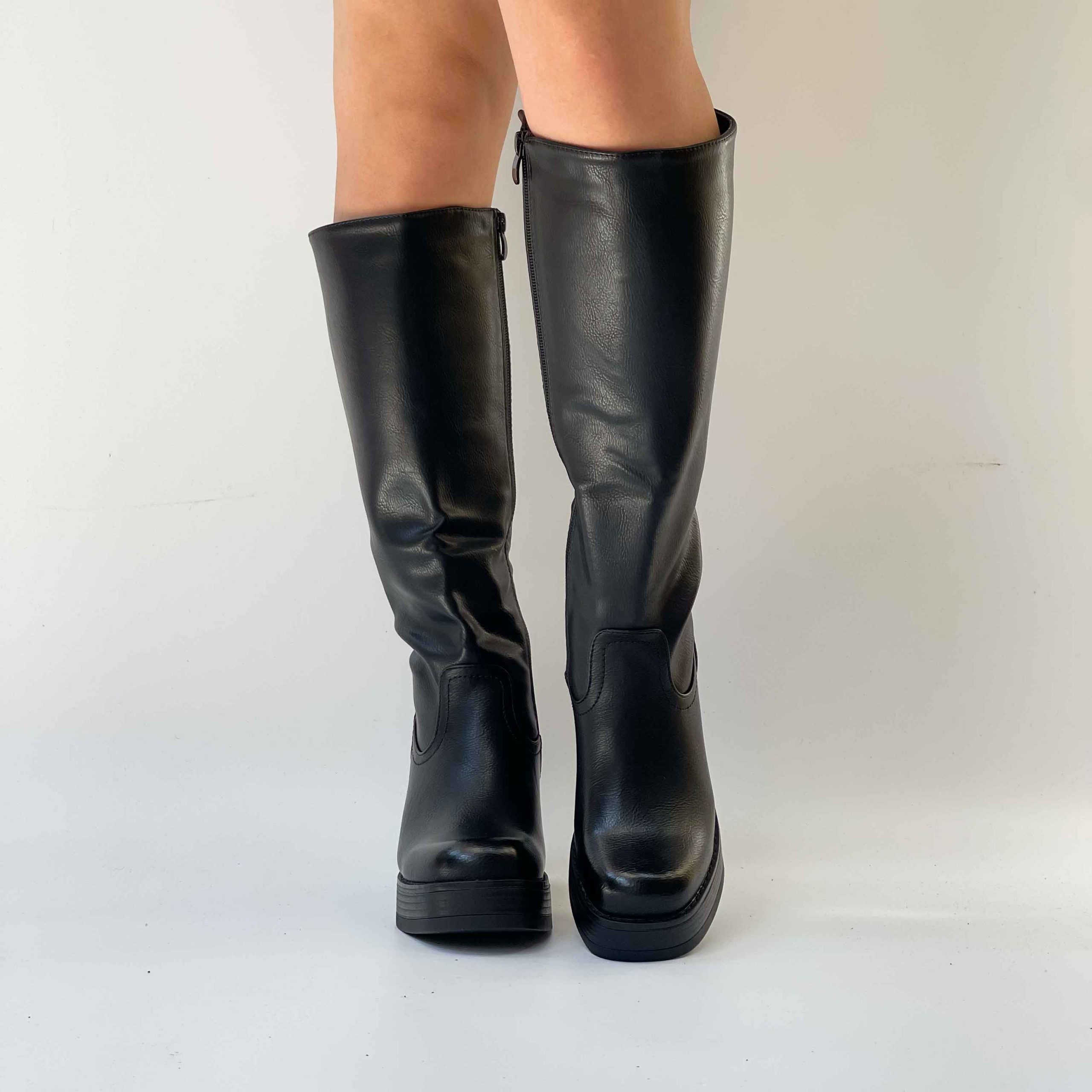 Botas eco cuero negras taco y plataforma 121 - Imagen 4