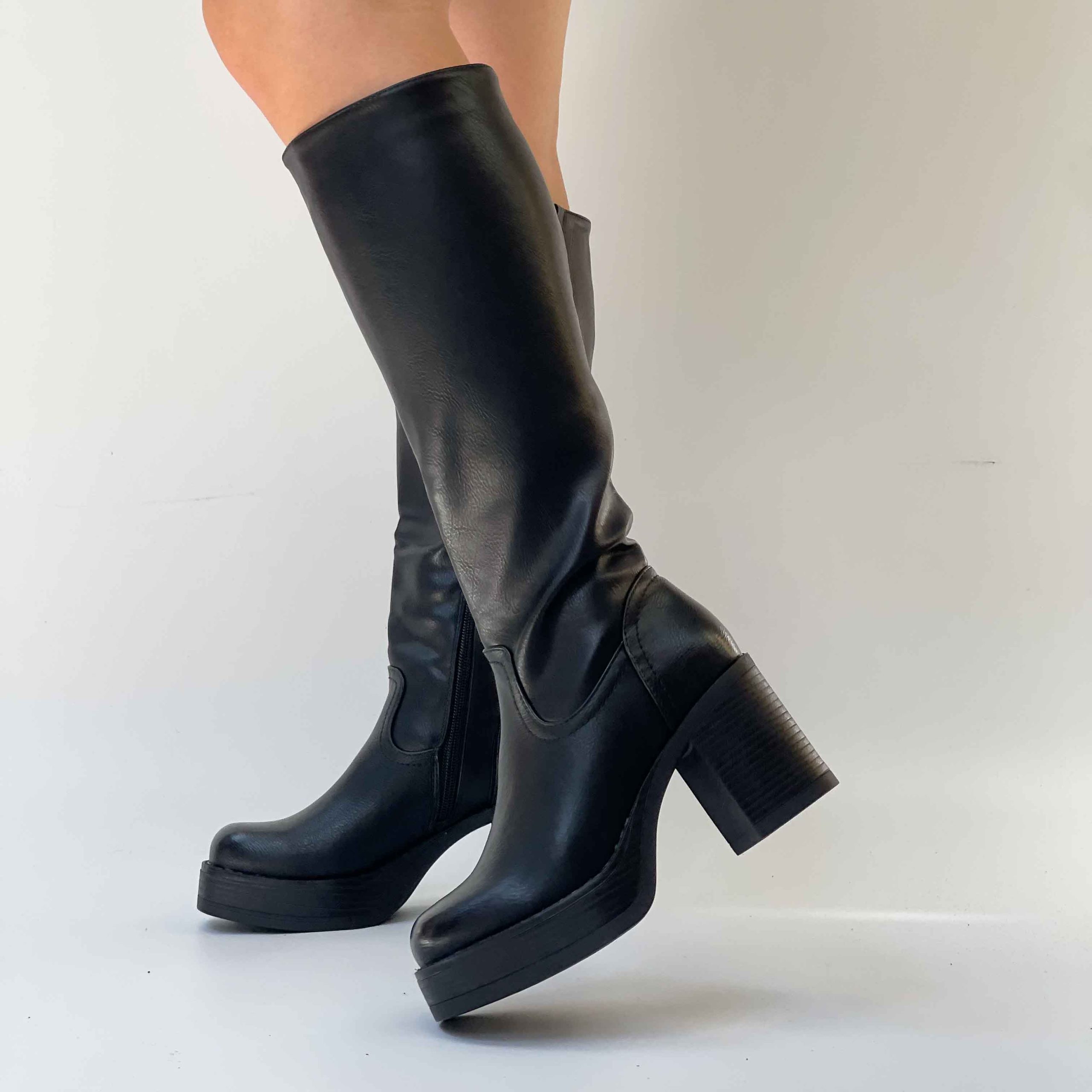 Botas eco cuero negras taco y plataforma 121 - Imagen 5