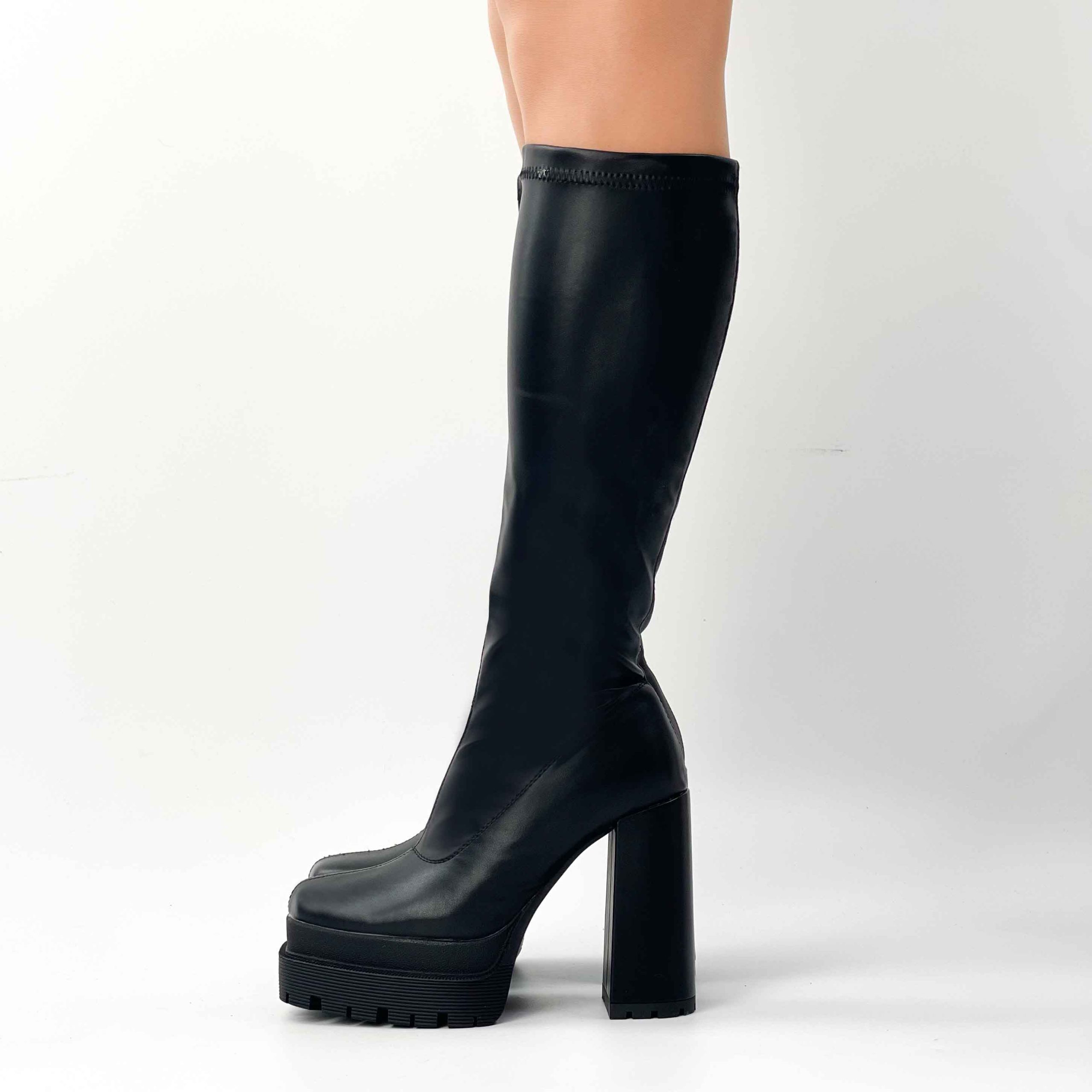 Botas negras elasticadas taco alto 028 - Imagen 4