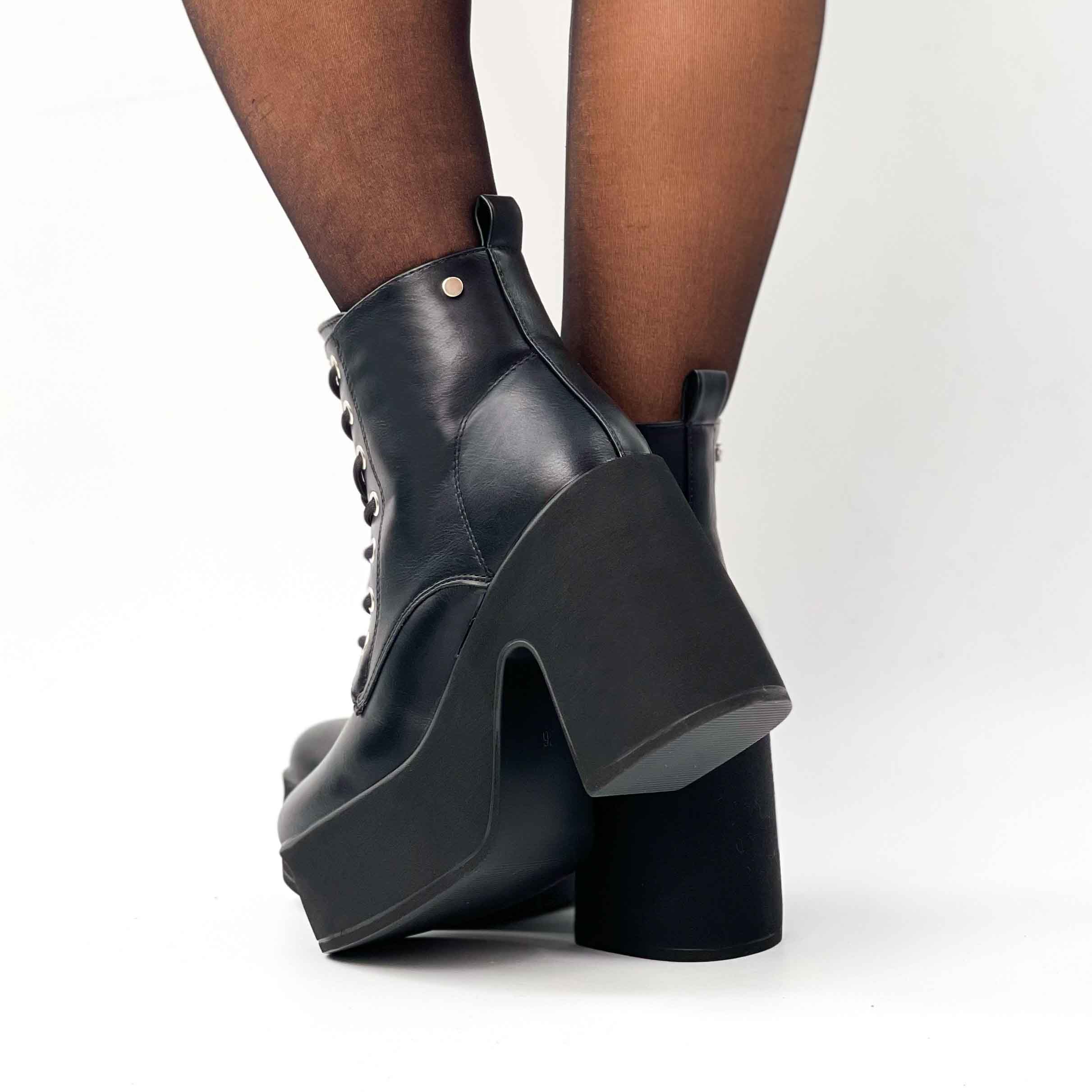 Botines negros taco alto y plataforma z23 - Imagen 4