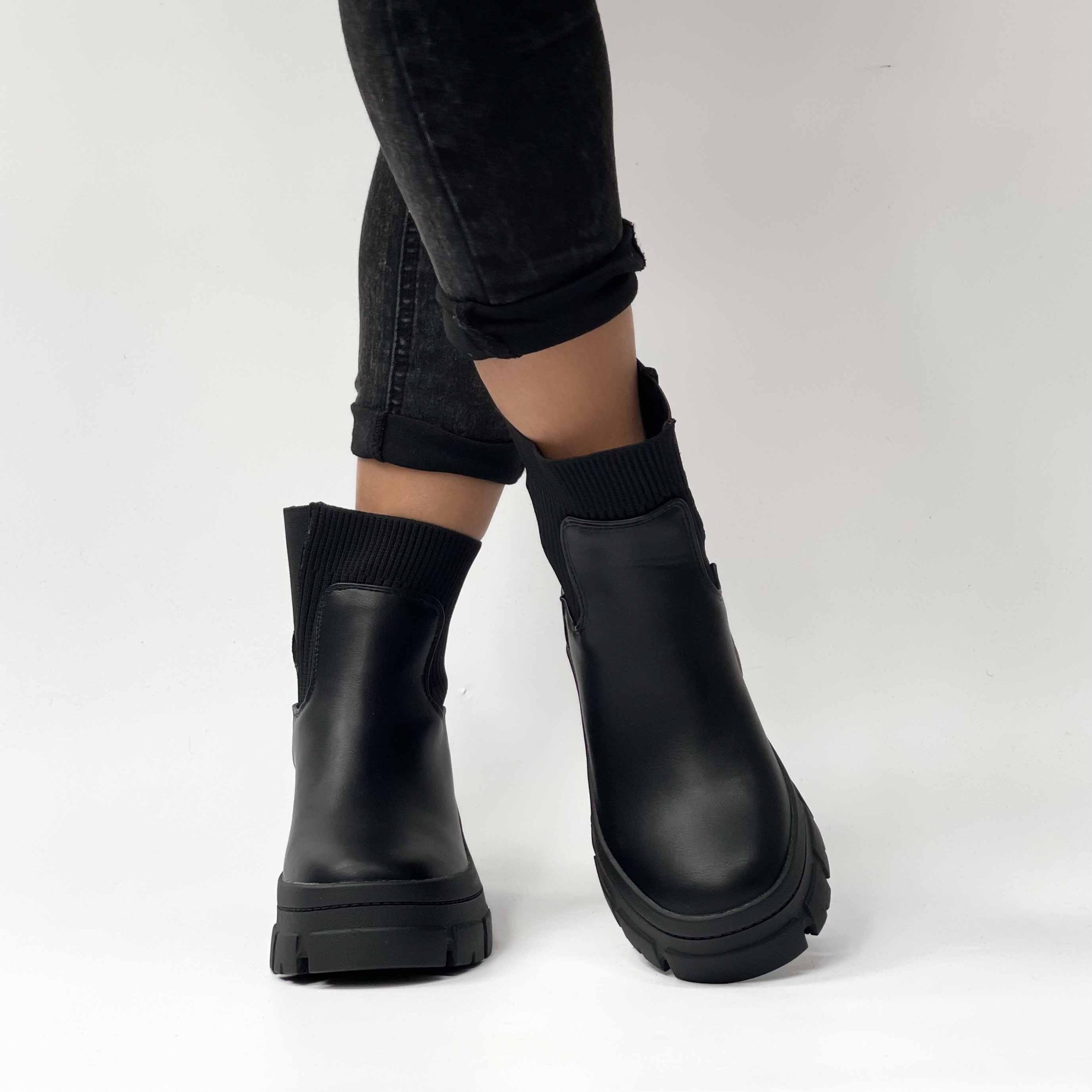 Botines negros con plataforma 53C - Imagen 5