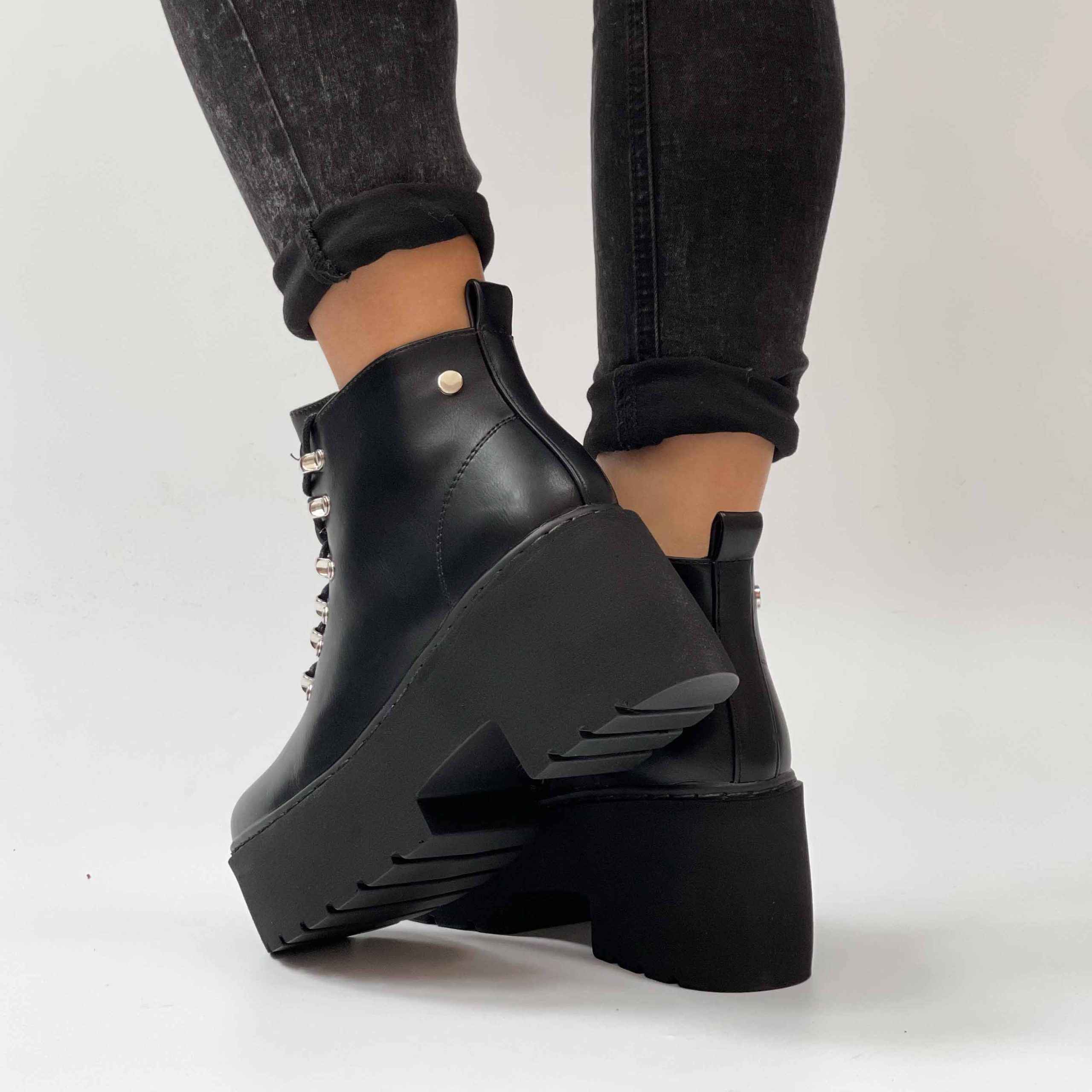 Botines negros plataforma liviana z16 - Imagen 5