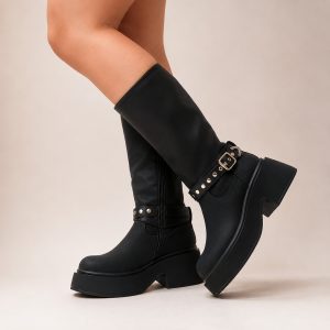 Botas negras plataforma gruesa 261