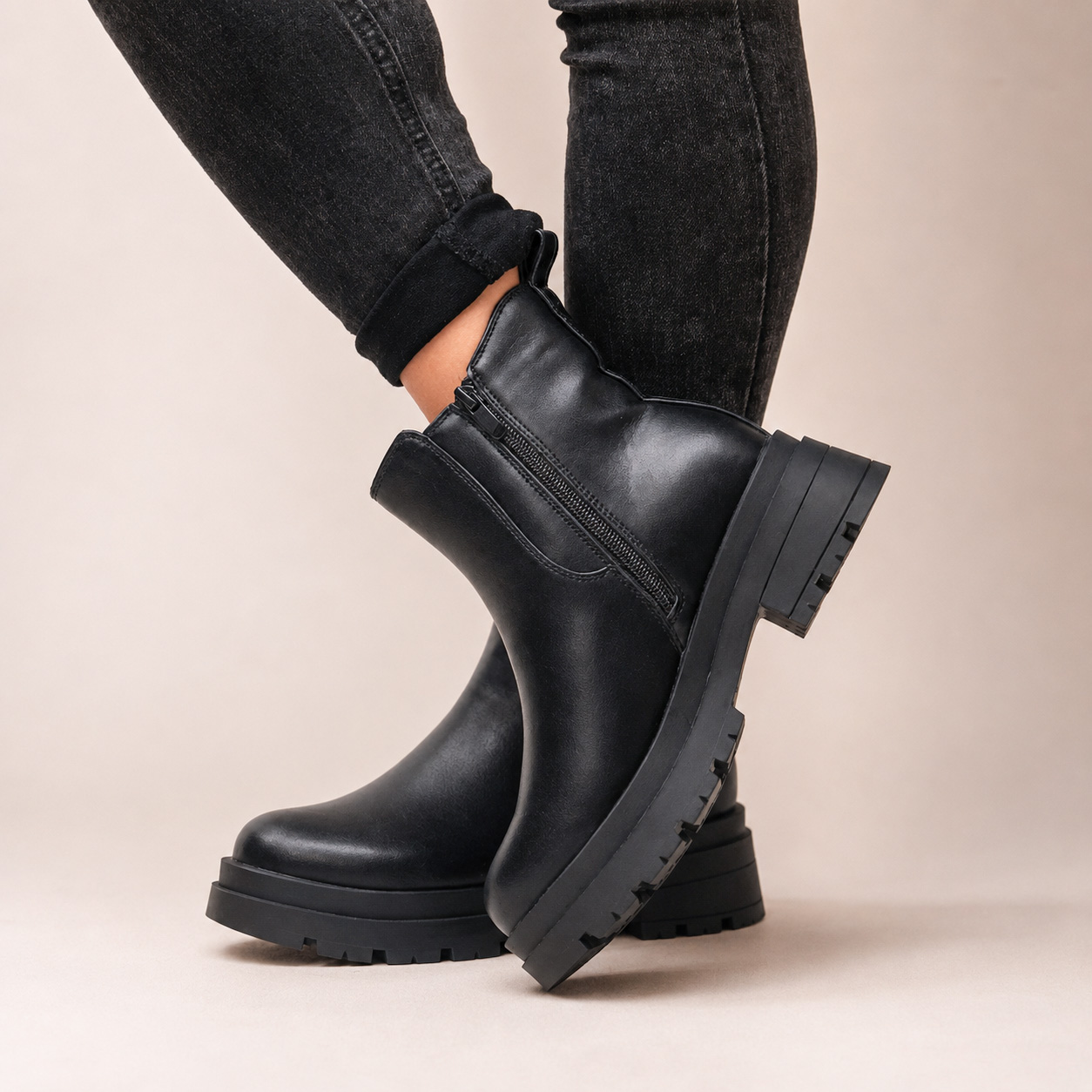 Botines negros con plataforma 312C - Imagen 6
