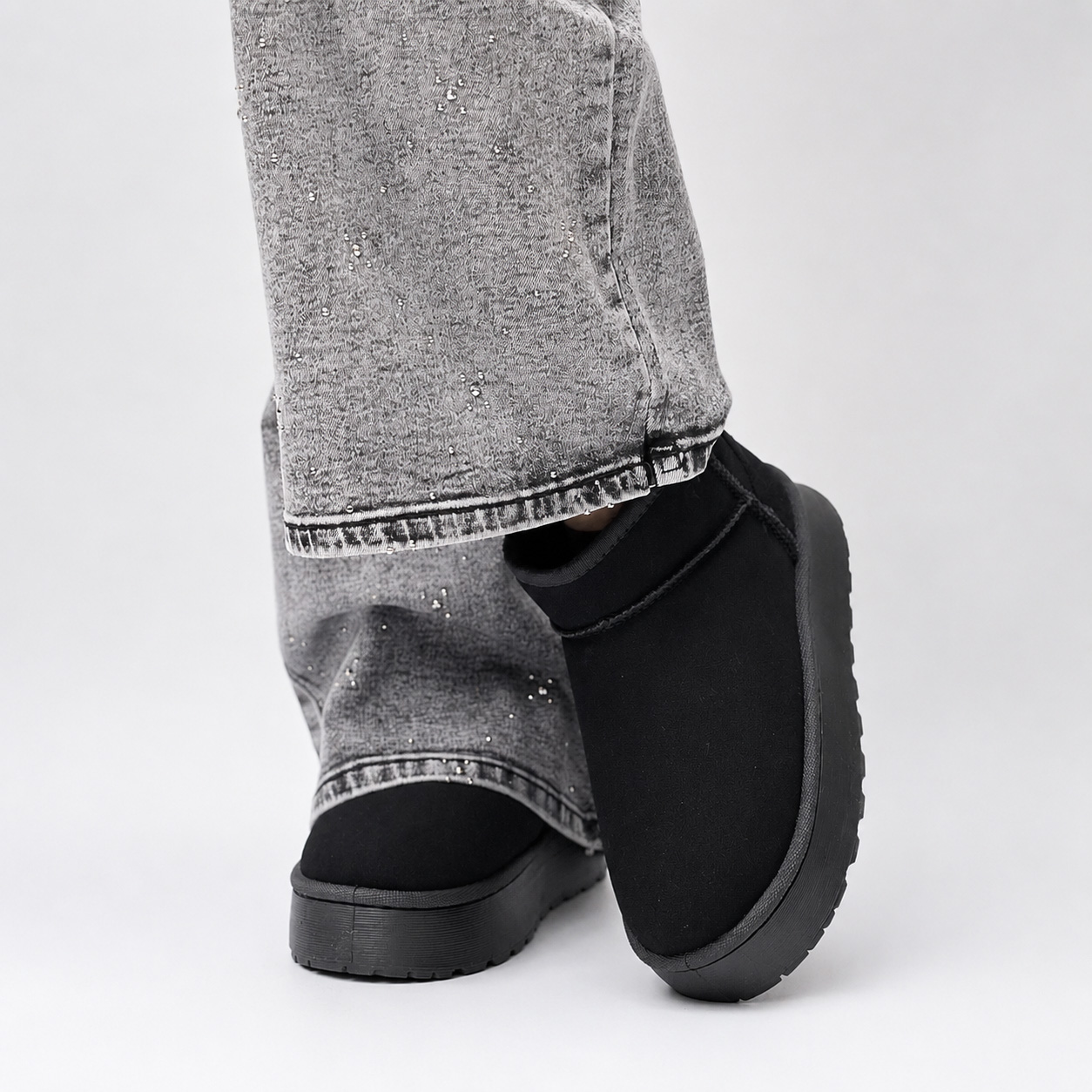 Pantubotas negras 07 - Imagen 4