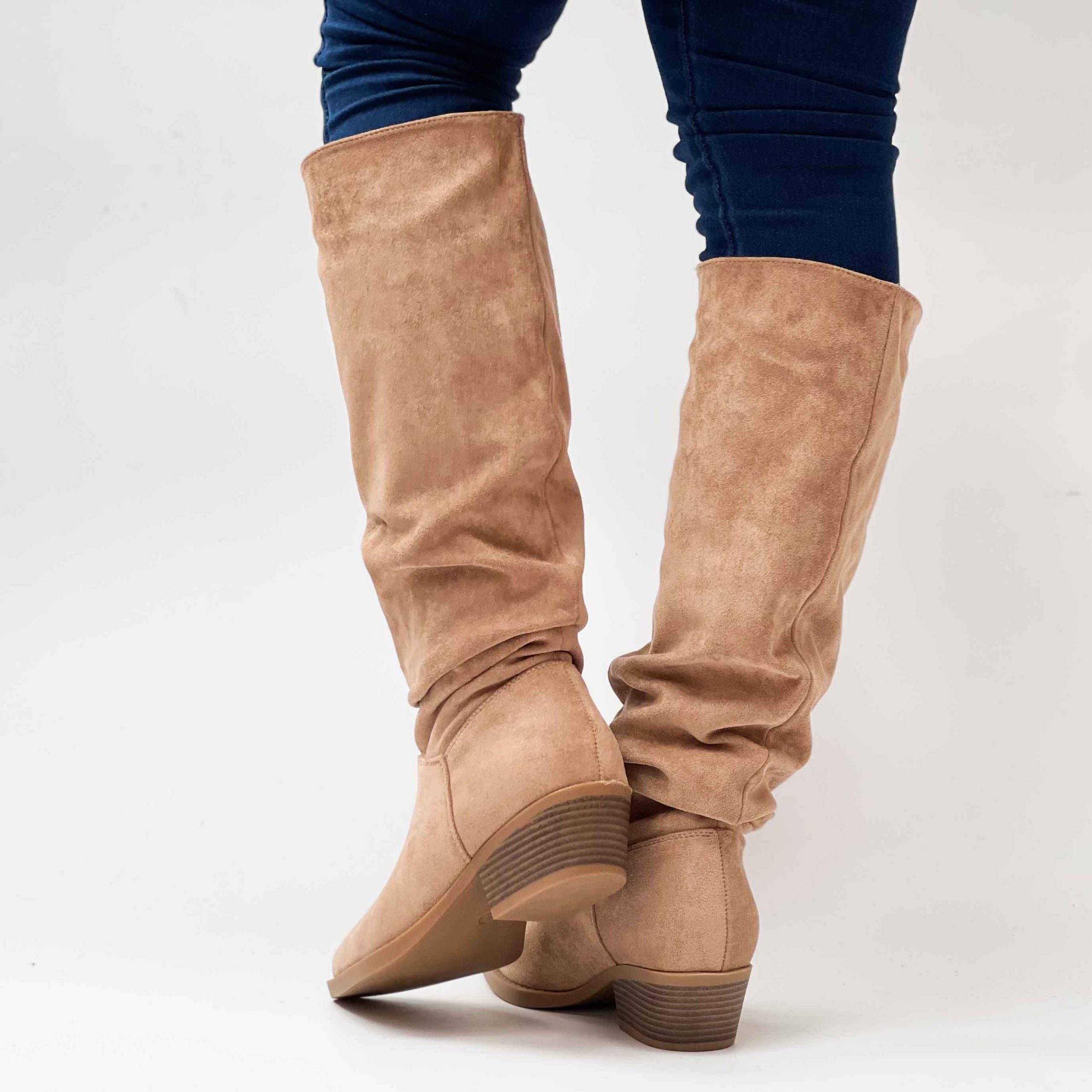 Botas bajas cafe claro de mujer 91 - Imagen 5