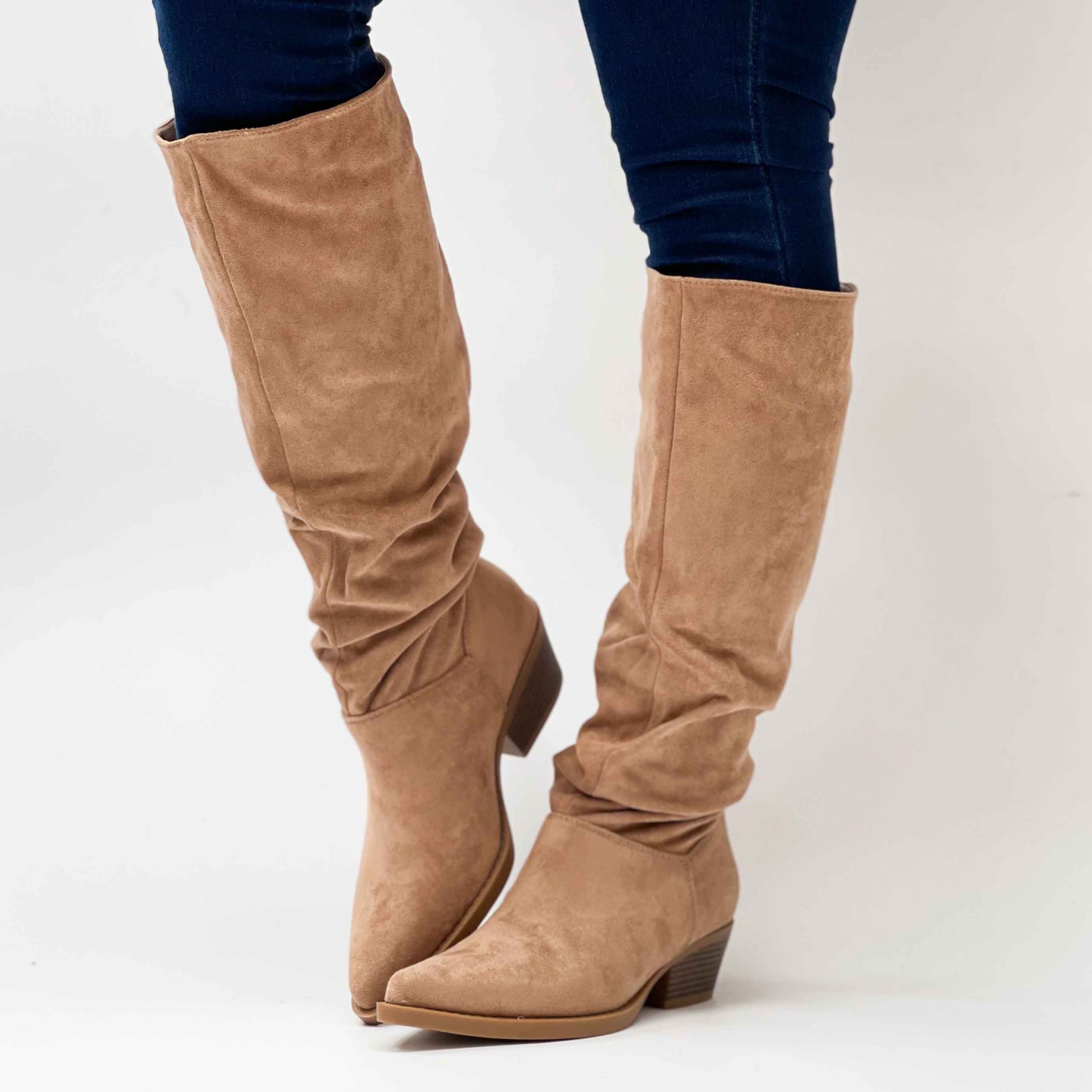Botas bajas cafe claro de mujer 91