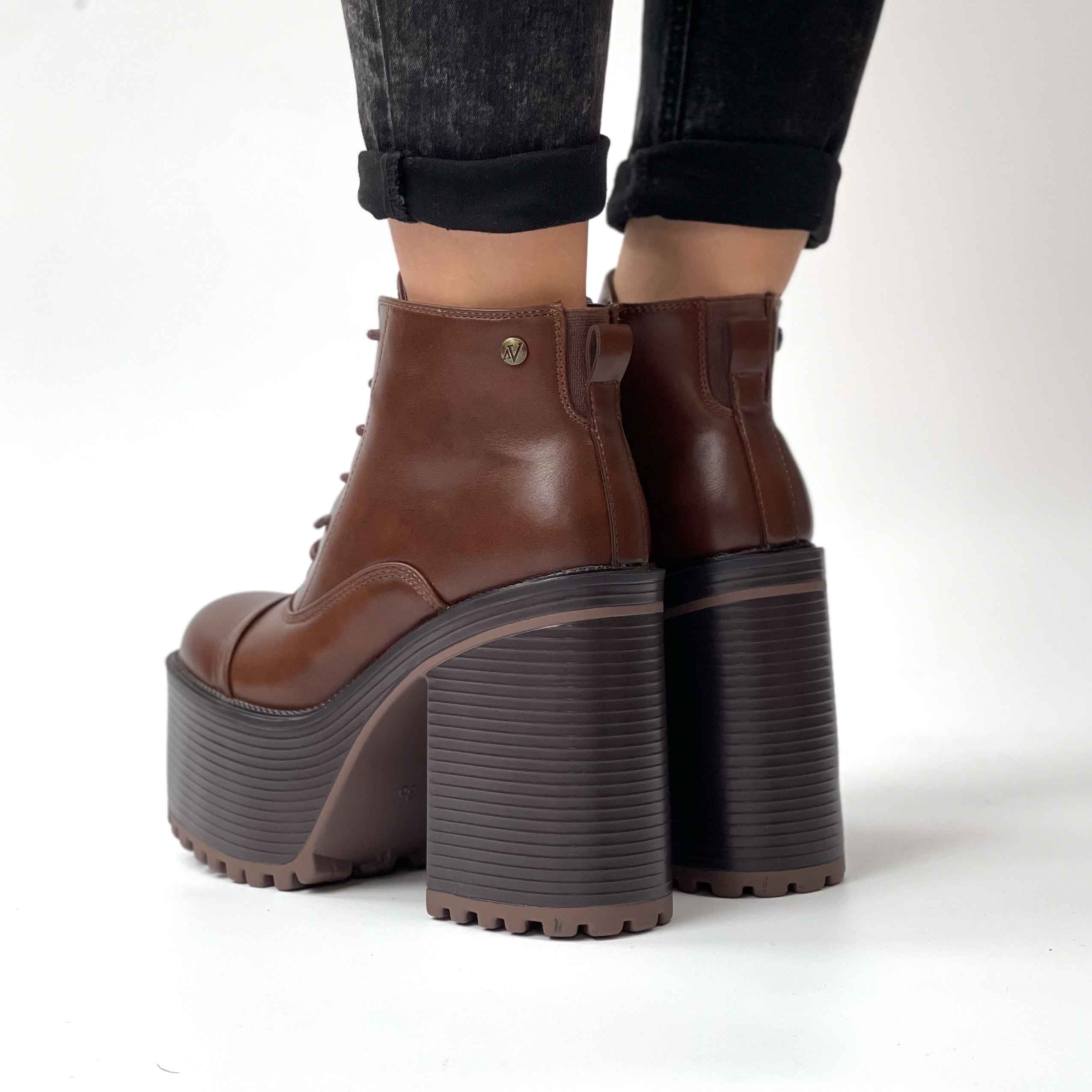 Botines cafe de mujer con plataforma 012 - Imagen 7