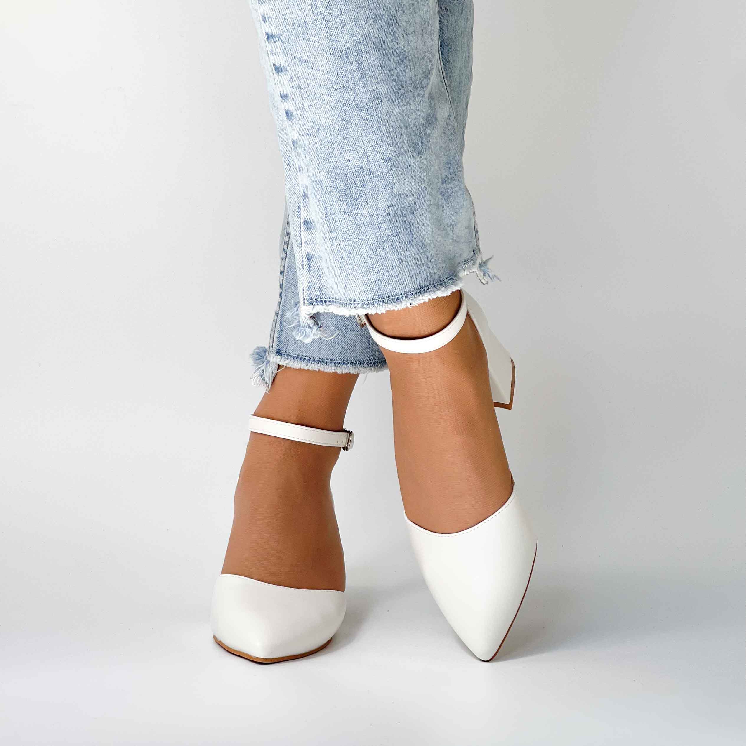 Zapatos blancos taco bajo punta fina elegantes 272 - Imagen 5